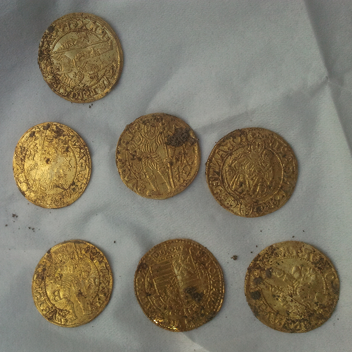 Archaeological excavation - Medieval gold